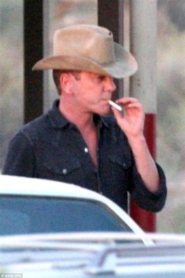 Country Music Singers Who Smoke Cigarettes: The Art of Smoking in Song